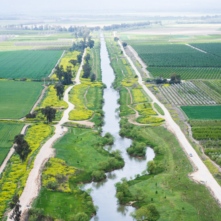תמונה אווירית של נהר הירדן
