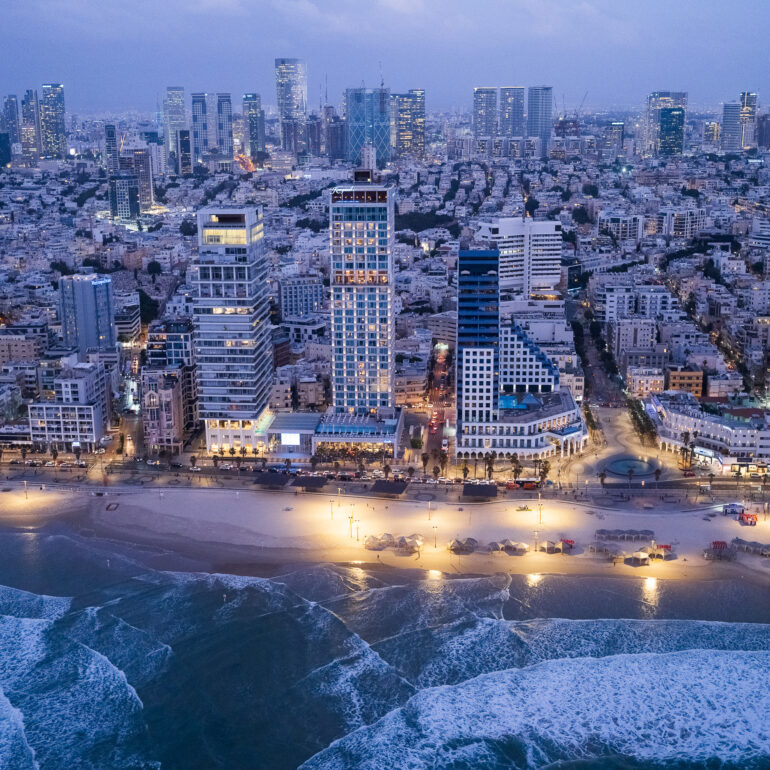 חופי תל אביב בשעת שקיעה צילום אווירי