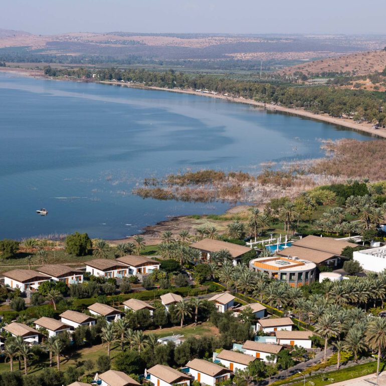 מלון סטאי, חוף צאלון בכנרת