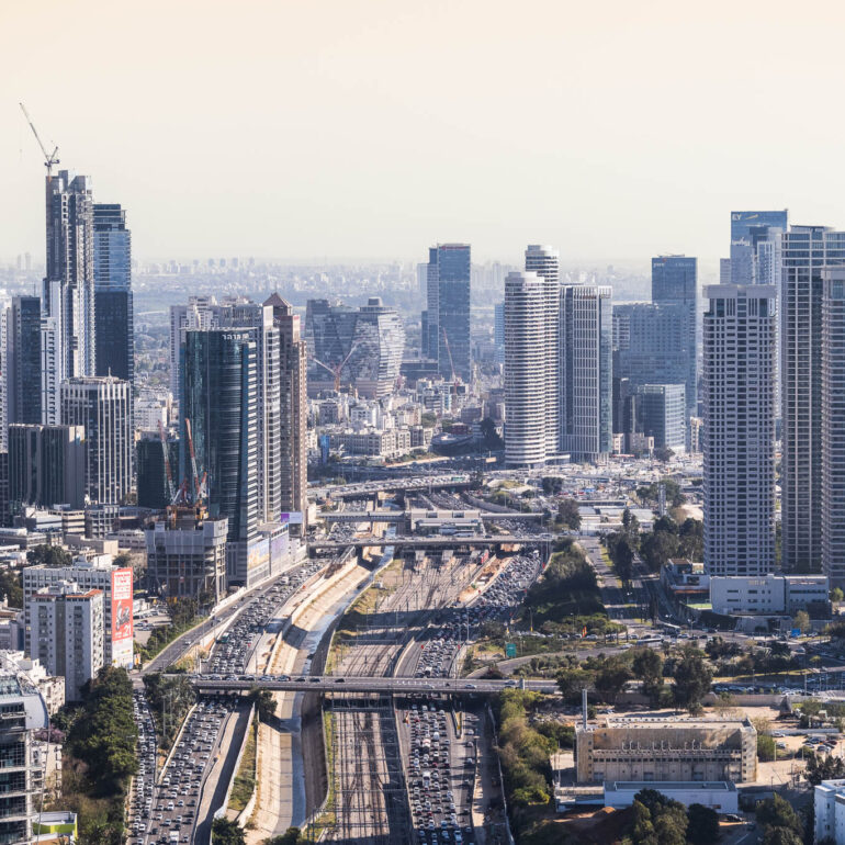 תנופת הבניה בציר נתיבי איילון